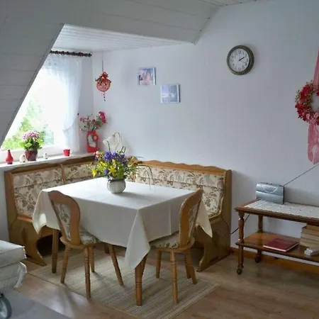 Jessen Right Modern Retreat *