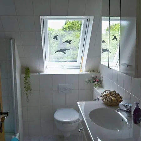 Jessen Right Modern Retreat