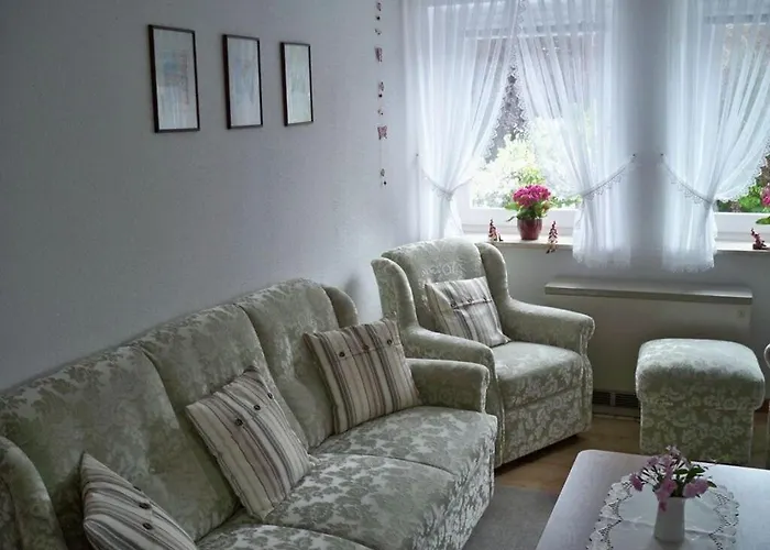 Jessen Right Modern Retreat